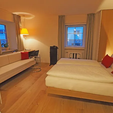 Schlair Hotel 3*